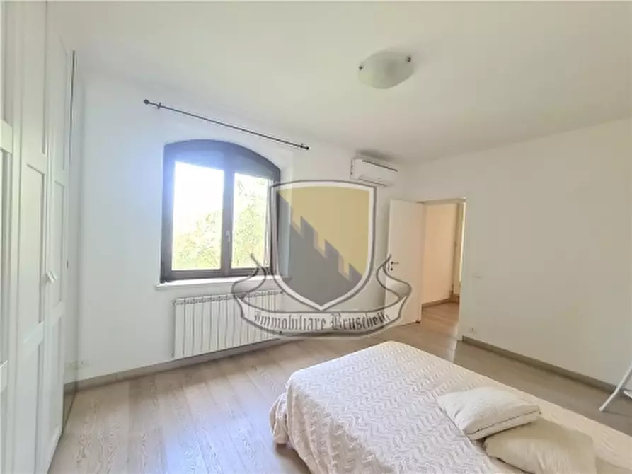 Immagine 33 di Villa in vendita  a Cetona