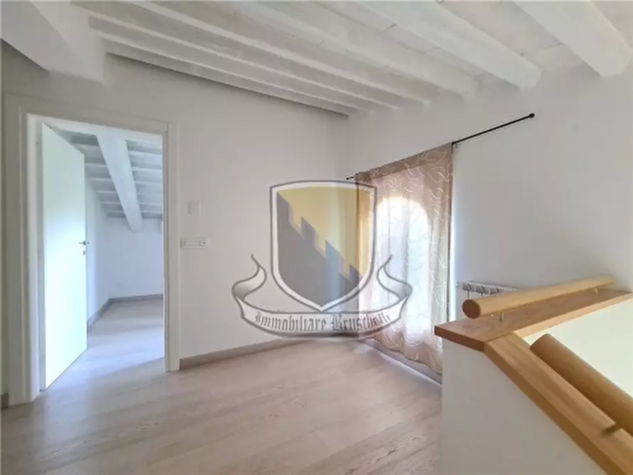 Immagine 46 di Villa in vendita  a Cetona