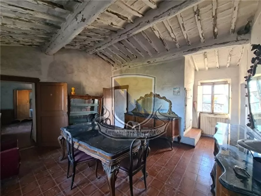 Immagine 11 di Villa in vendita  a Monticiano