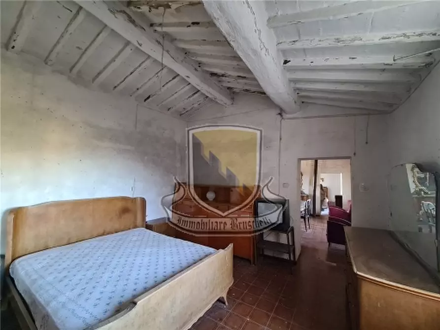 Immagine 14 di Villa in vendita  a Monticiano