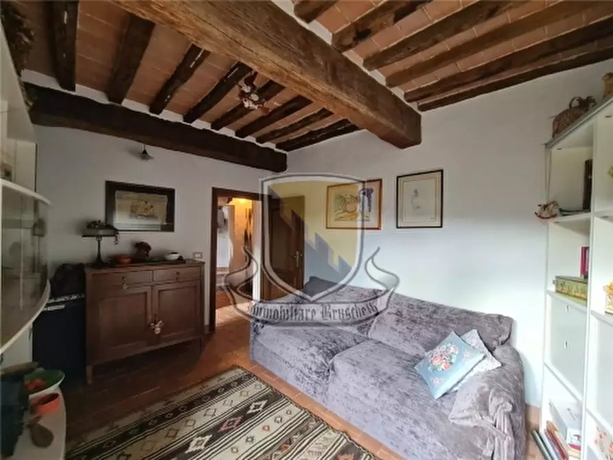 Immagine 12 di Villa in vendita  a Monticiano