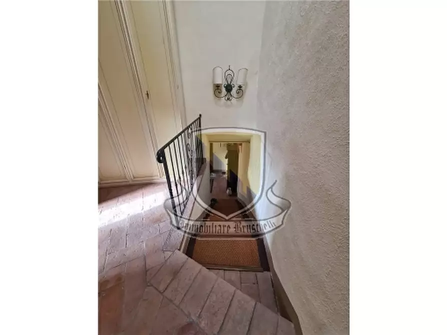 Immagine 27 di Villa in vendita  a Monticiano