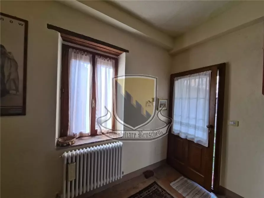 Immagine 28 di Villa in vendita  a Monticiano