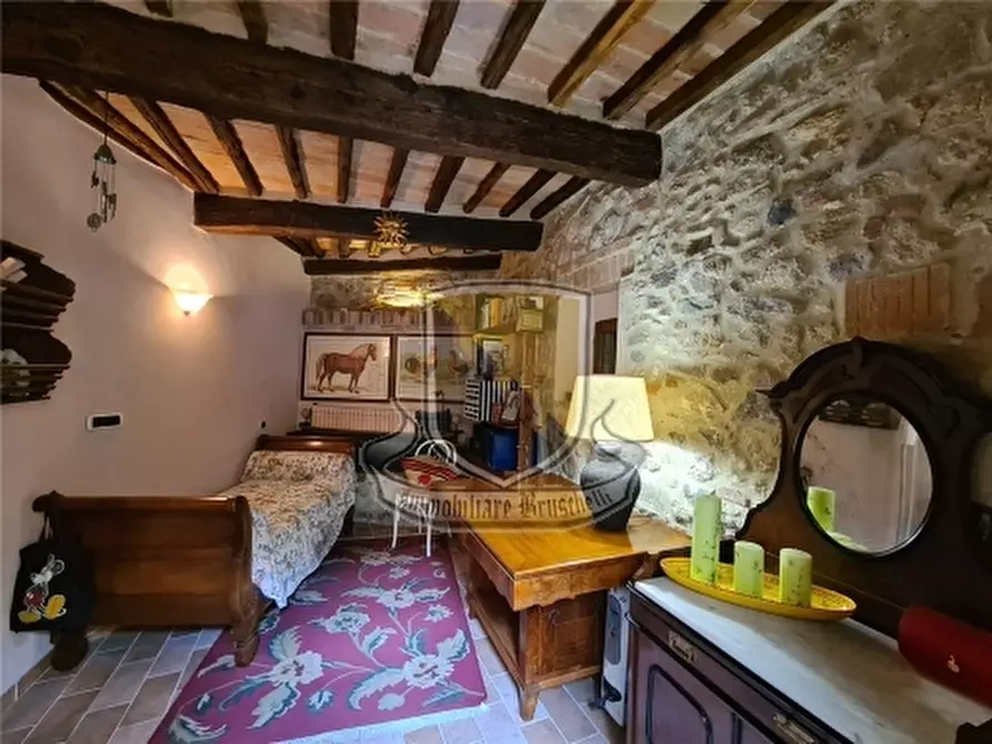 Immagine 32 di Villa in vendita  a Monticiano