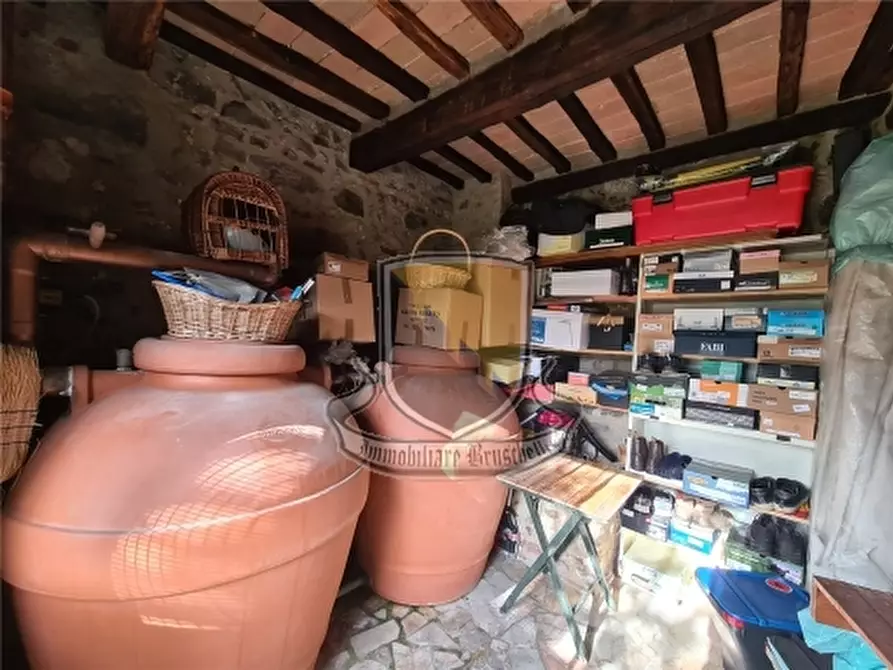 Immagine 40 di Villa in vendita  a Monticiano