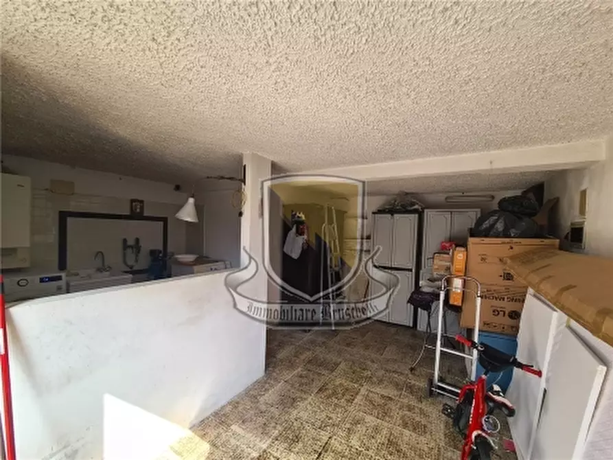 Immagine 25 di Villa in vendita  a Siena