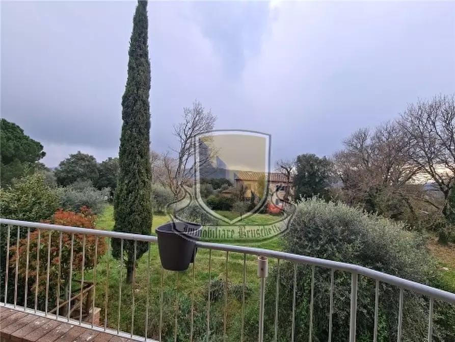 Immagine 22 di Villa in vendita  a Monticiano