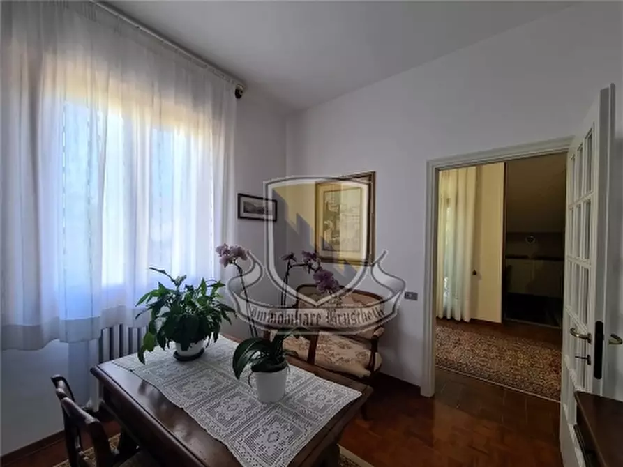 Immagine 9 di Villa in vendita  a Castelnuovo Berardenga