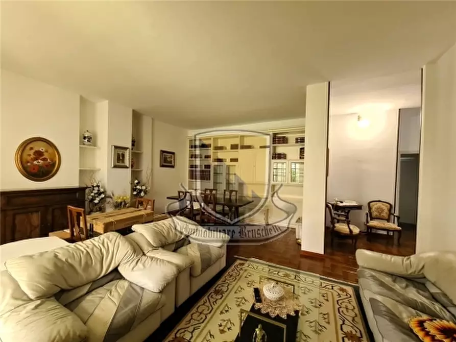 Immagine 18 di Villa in vendita  a Castelnuovo Berardenga