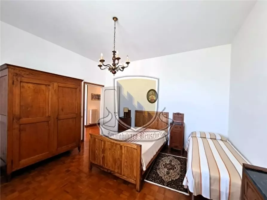 Immagine 25 di Villa in vendita  a Castelnuovo Berardenga