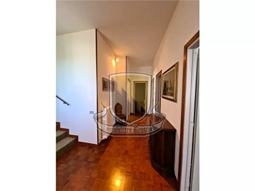 Immagine 27 di Villa in vendita  a Castelnuovo Berardenga