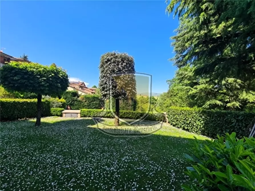 Immagine 57 di Villa in vendita  a Castelnuovo Berardenga