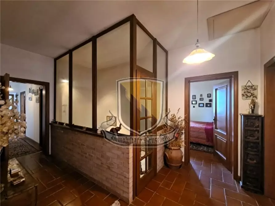 Immagine 23 di Villa in vendita  a Murlo