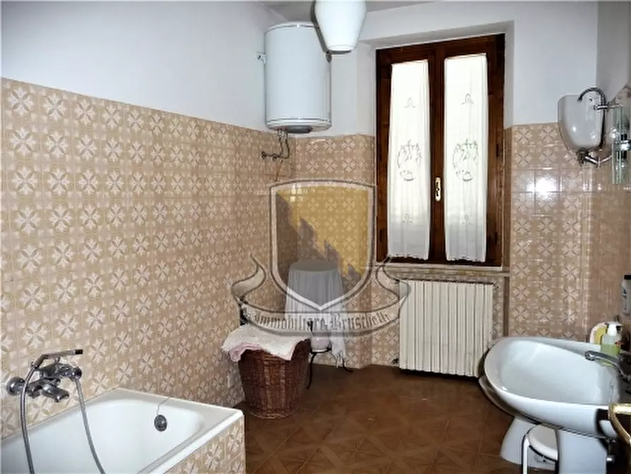 Immagine 23 di Rustico / casale in vendita  a Monticiano