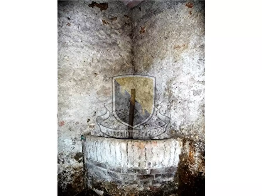 Immagine 27 di Rustico / casale in vendita  a Monticiano