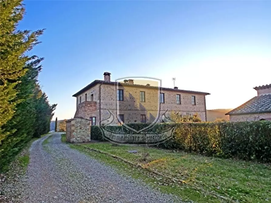 Immagine 2 di Rustico / casale in vendita  a Sovicille