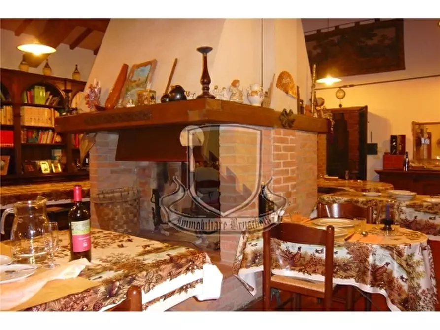 Immagine 9 di Rustico / casale in vendita  a Monteroni D'arbia