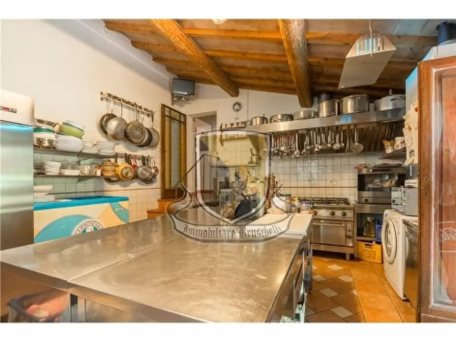 Immagine 11 di Rustico / casale in vendita  a Monteroni D'arbia