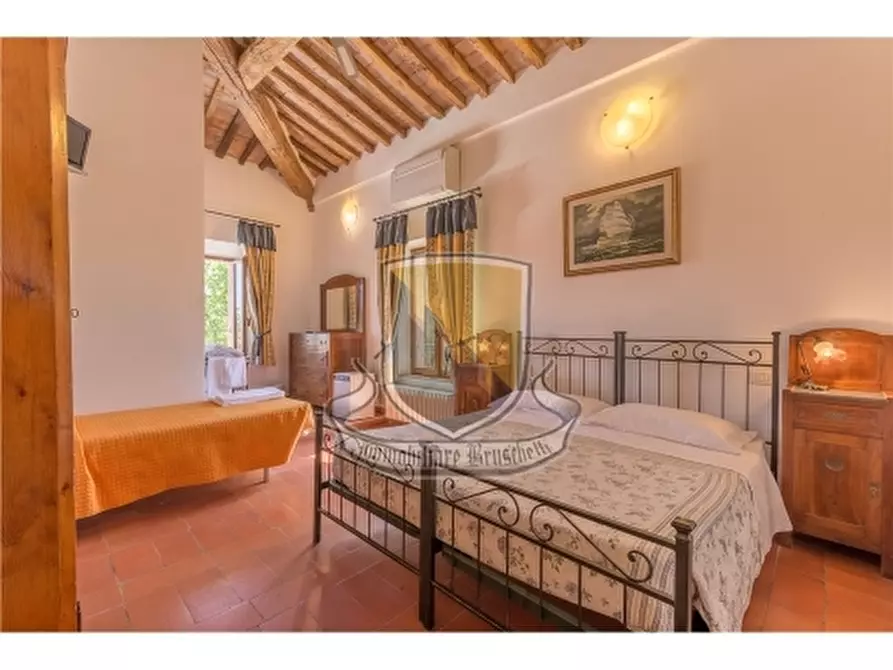 Immagine 18 di Rustico / casale in vendita  a Monteroni D'arbia