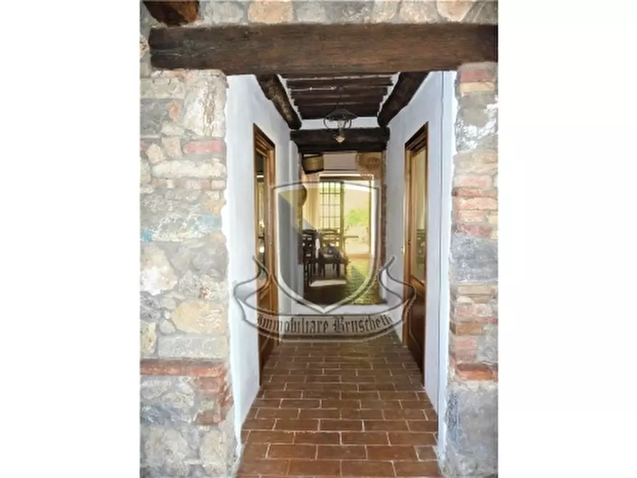 Immagine 27 di Rustico / casale in vendita  a Chiusdino