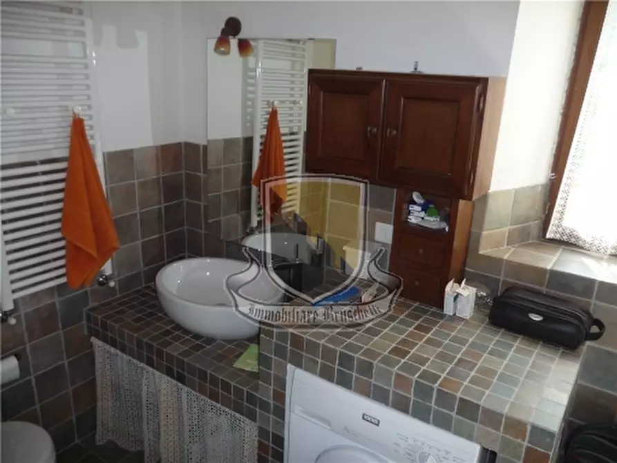 Immagine 36 di Rustico / casale in vendita  a Chiusdino