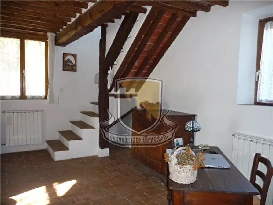 Immagine 37 di Rustico / casale in vendita  a Chiusdino