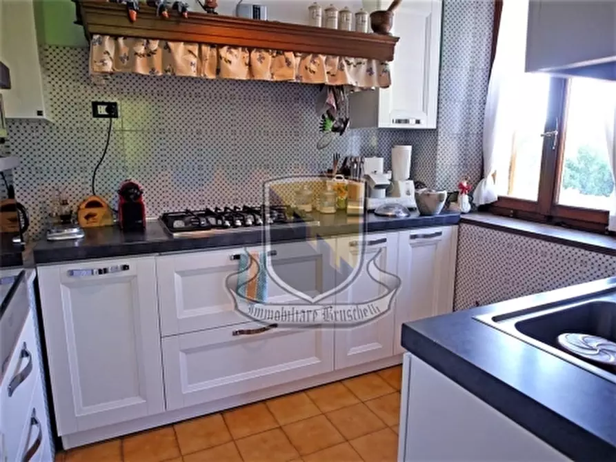 Immagine 17 di Rustico / casale in vendita  a Siena