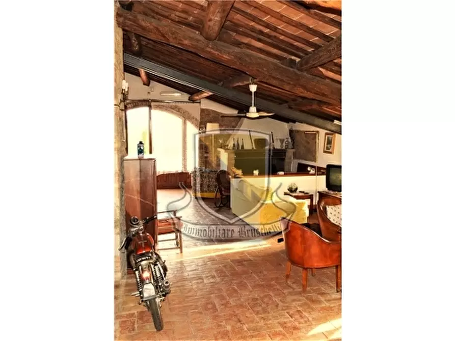 Immagine 12 di Rustico / casale in vendita  a Casole D'elsa