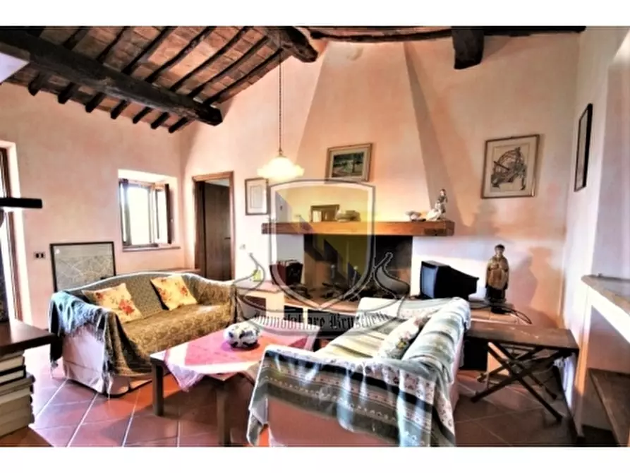 Immagine 13 di Rustico / casale in vendita  a Casole D'elsa