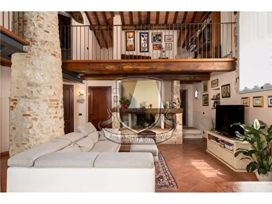 Immagine 1 di Rustico / casale in vendita  a Monteriggioni