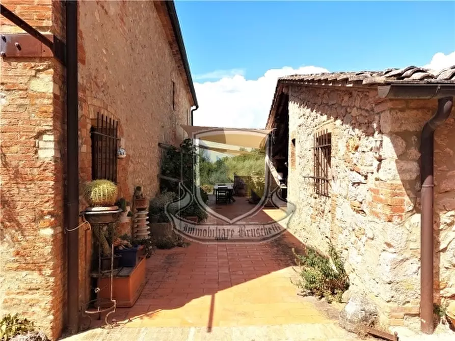 Immagine 5 di Rustico / casale in vendita  a Monteriggioni