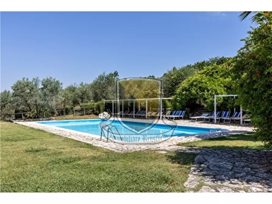 Immagine 10 di Rustico / casale in vendita  a San Gimignano