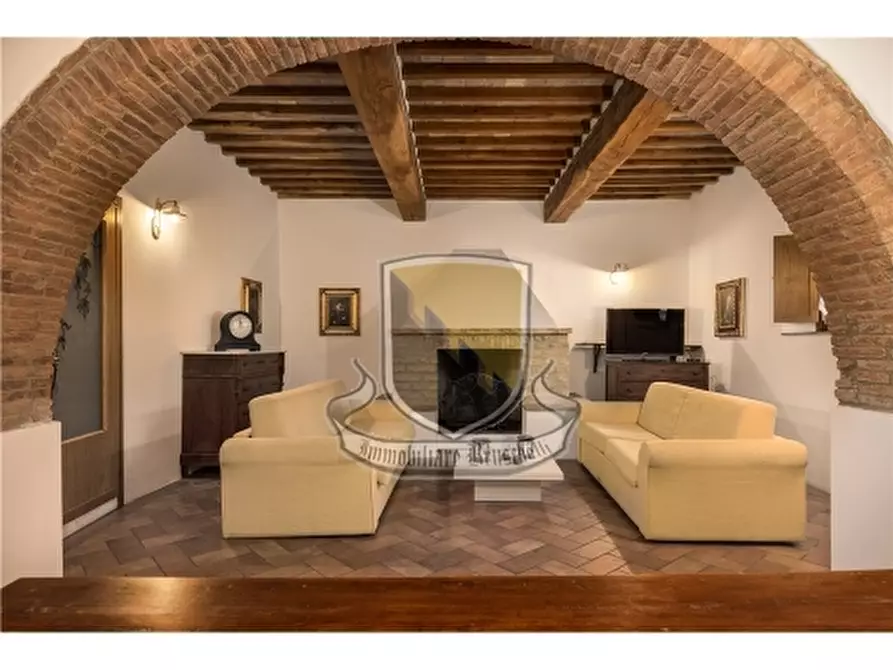 Immagine 12 di Rustico / casale in vendita  a San Gimignano