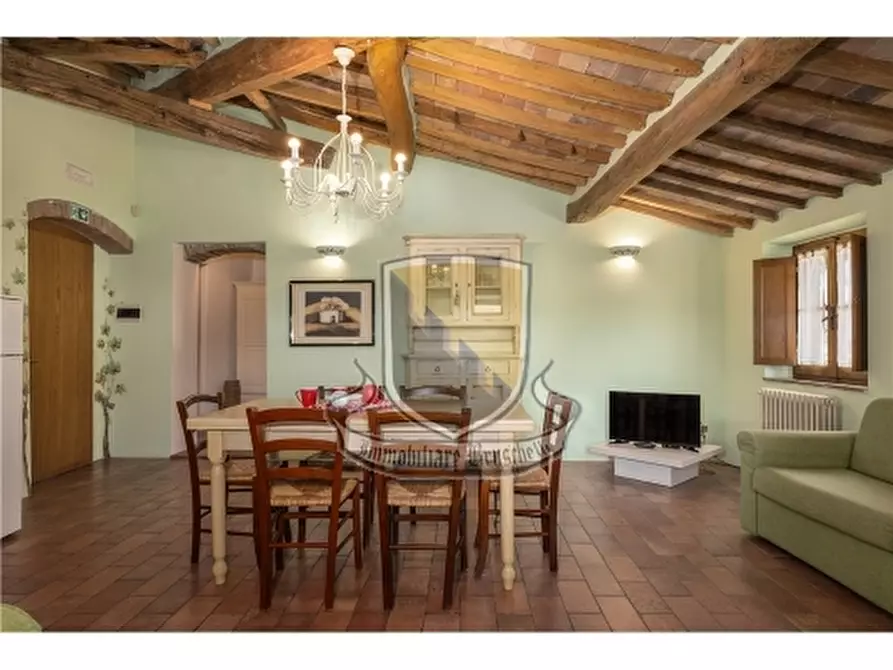 Immagine 14 di Rustico / casale in vendita  a San Gimignano