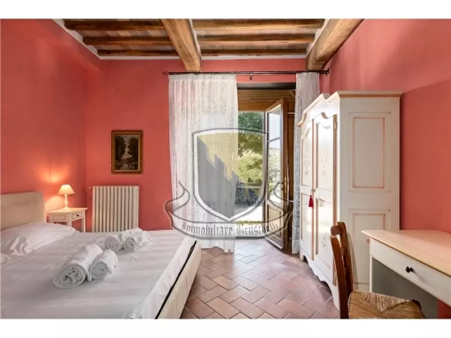 Immagine 22 di Rustico / casale in vendita  a San Gimignano