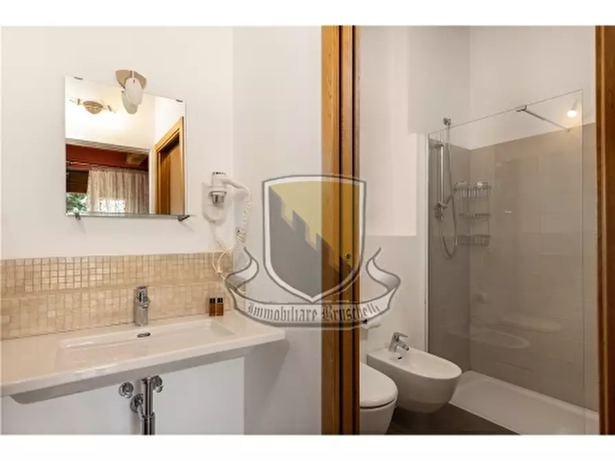 Immagine 24 di Rustico / casale in vendita  a San Gimignano