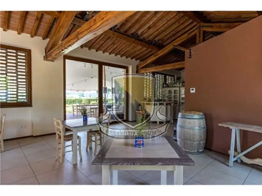 Immagine 27 di Rustico / casale in vendita  a San Gimignano