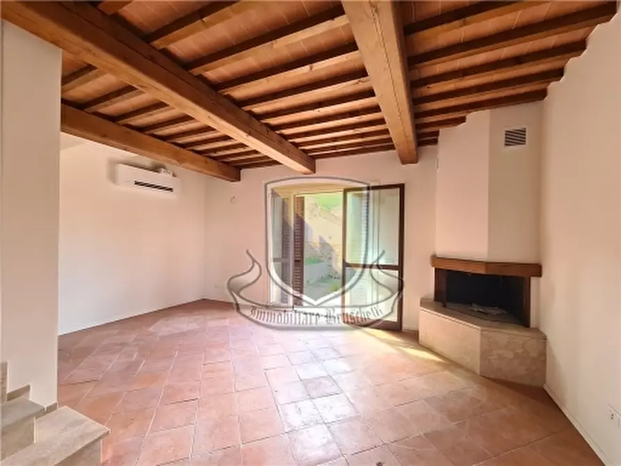 Immagine 2 di Rustico / casale in vendita  a Sovicille