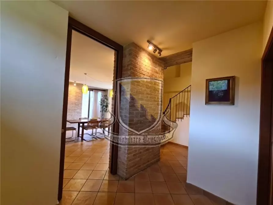 Immagine 6 di Rustico / casale in vendita  a Siena