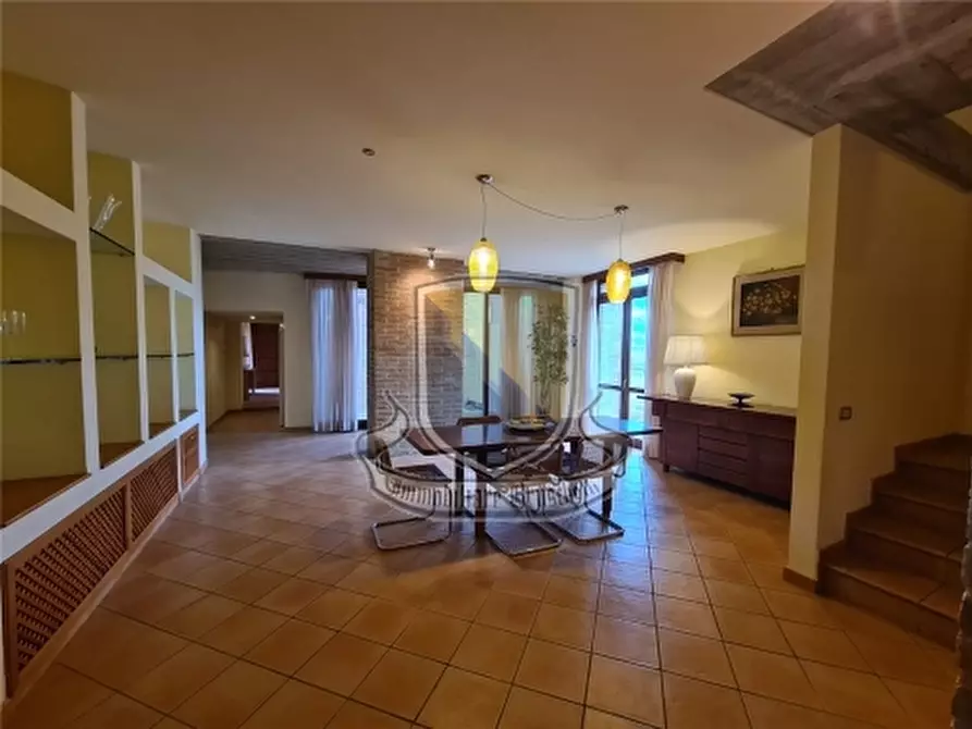 Immagine 7 di Rustico / casale in vendita  a Siena