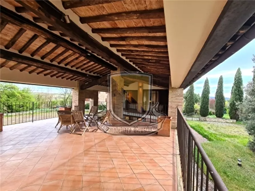 Immagine 23 di Rustico / casale in vendita  a Siena