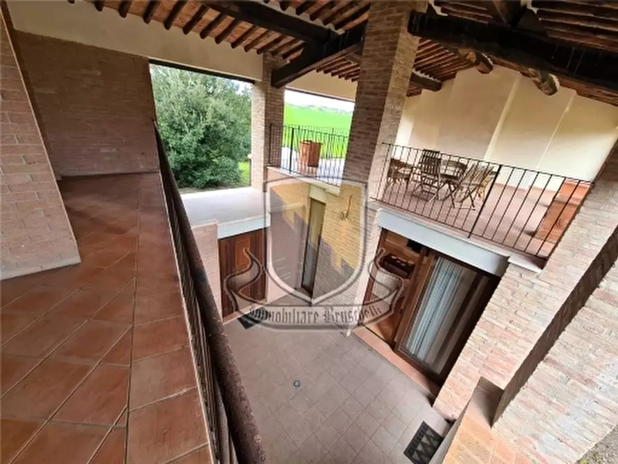 Immagine 28 di Rustico / casale in vendita  a Siena