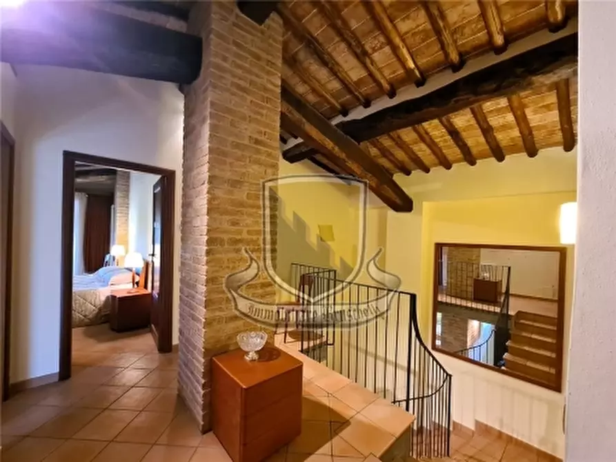 Immagine 37 di Rustico / casale in vendita  a Siena