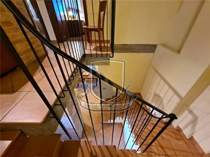 Immagine 43 di Rustico / casale in vendita  a Siena