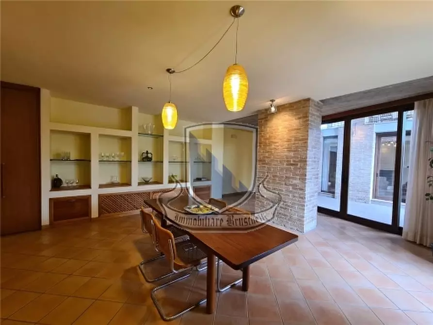 Immagine 45 di Rustico / casale in vendita  a Siena