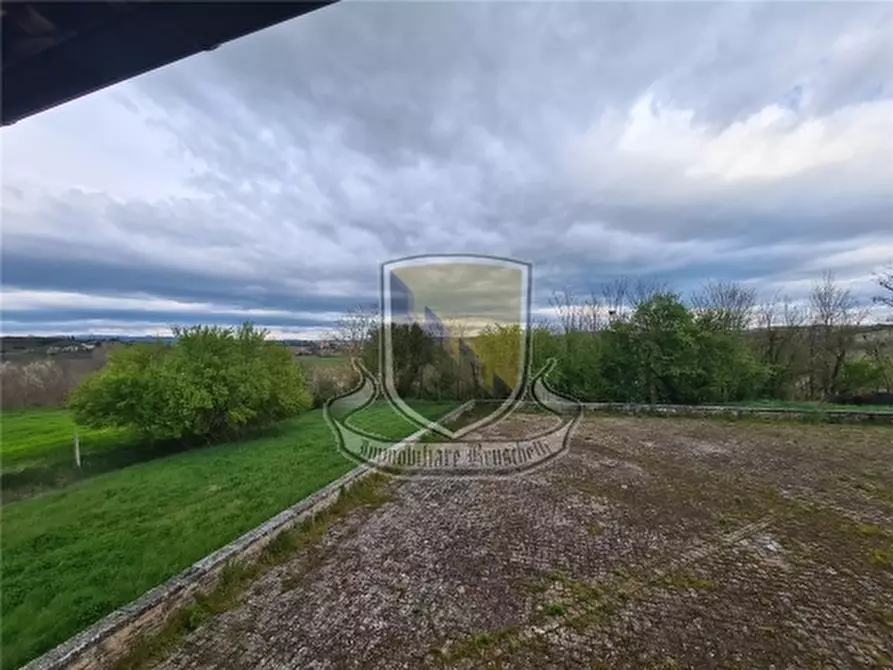 Immagine 49 di Rustico / casale in vendita  a Siena