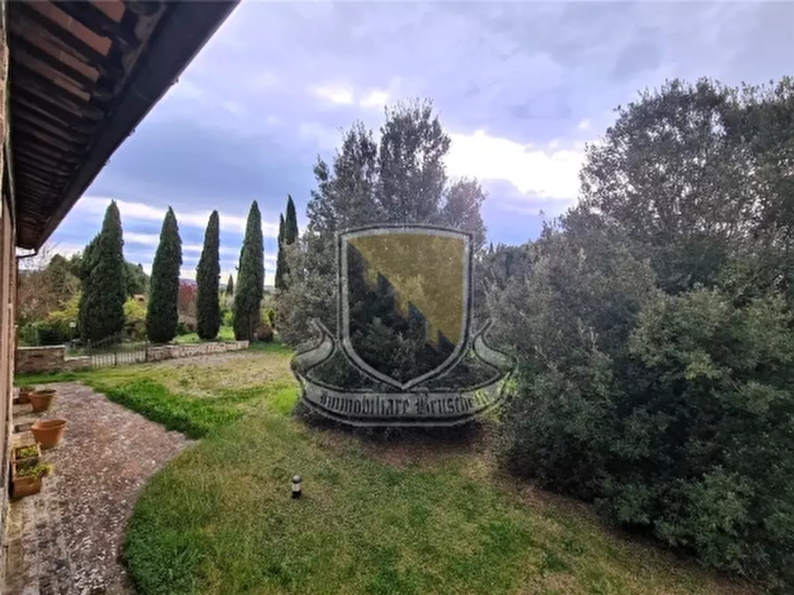 Immagine 50 di Rustico / casale in vendita  a Siena