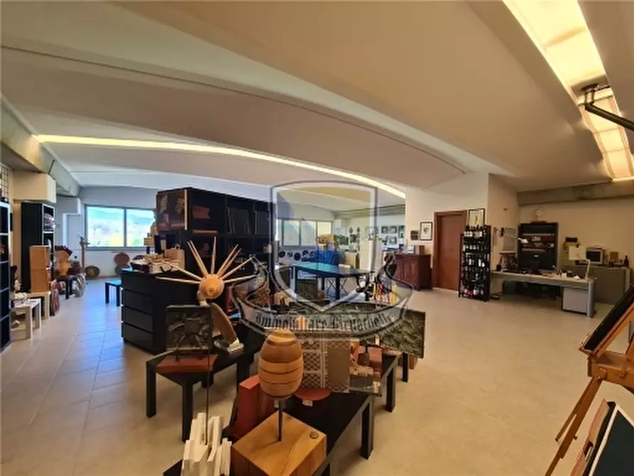 Immagine 6 di Magazzino in vendita  a Sovicille