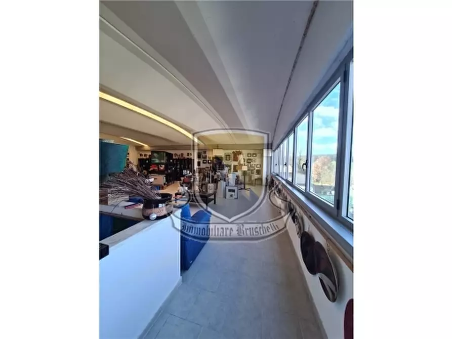 Immagine 13 di Magazzino in vendita  a Sovicille