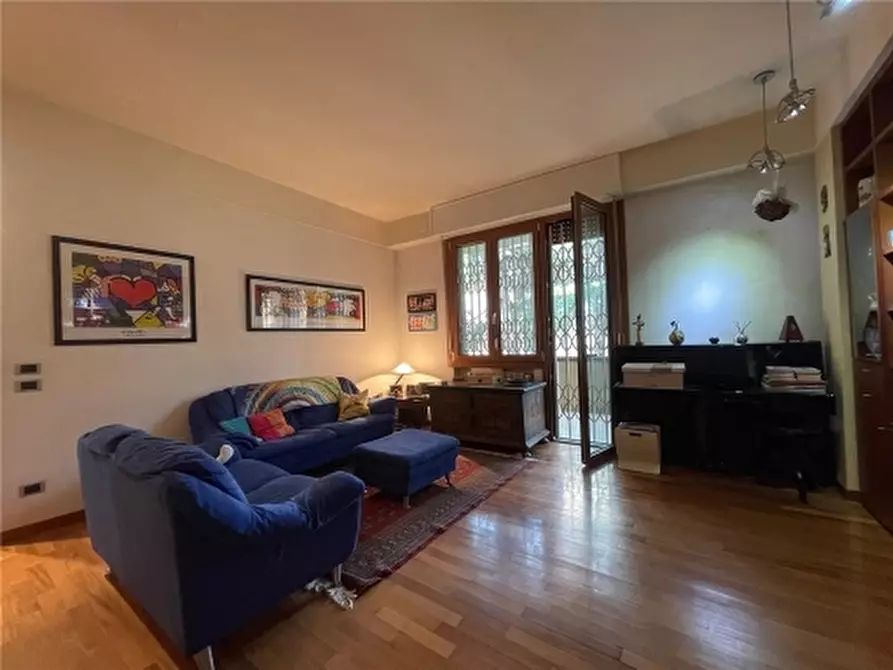 Immagine 2 di Appartamento in vendita  a Firenze